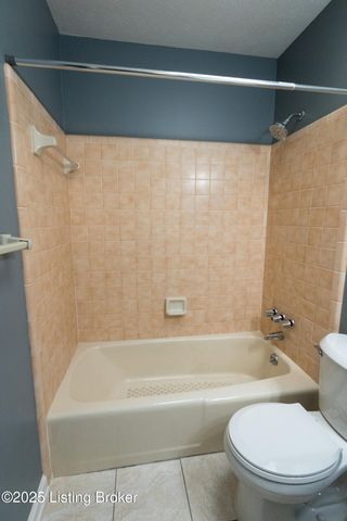 7209 Old N Church Rd, Louisville, KY 40214