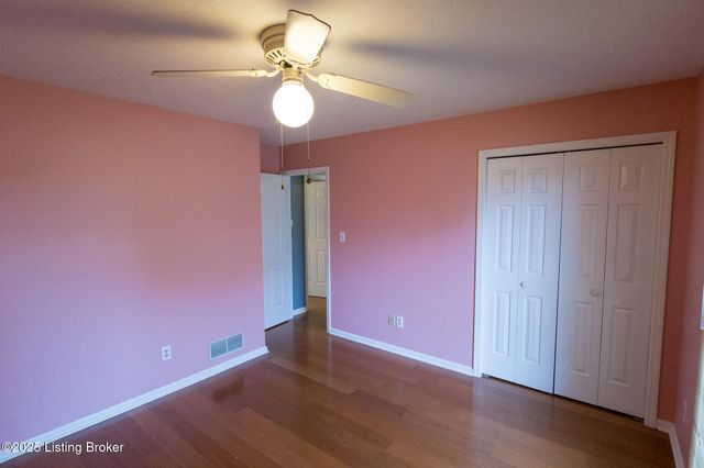 7209 Old N Church Rd, Louisville, KY 40214