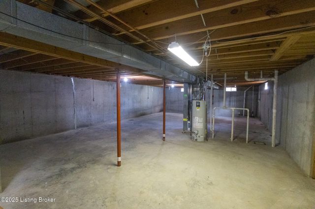 7209 Old N Church Rd, Louisville, KY 40214