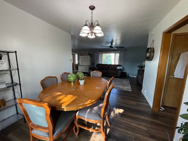 3301 SE 1st St, Minot, ND 58701