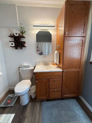 3301 SE 1st St, Minot, ND 58701