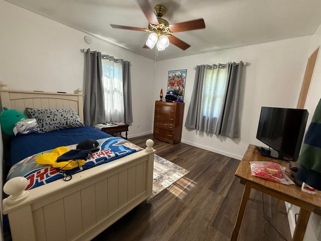 3301 SE 1st St, Minot, ND 58701