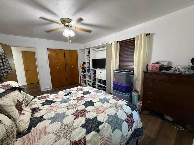 3301 SE 1st St, Minot, ND 58701