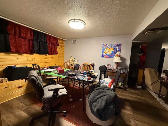 3301 SE 1st St, Minot, ND 58701