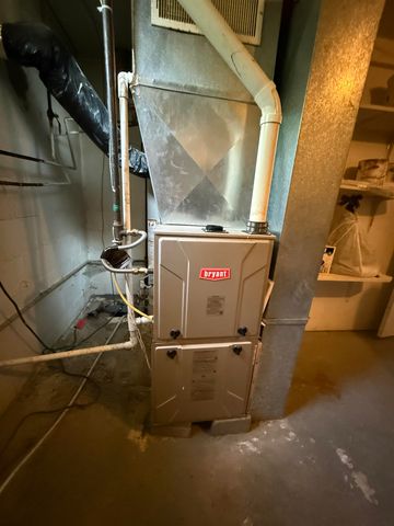 3301 SE 1st St, Minot, ND 58701