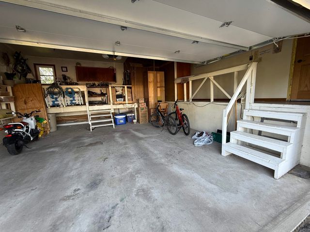 3301 SE 1st St, Minot, ND 58701