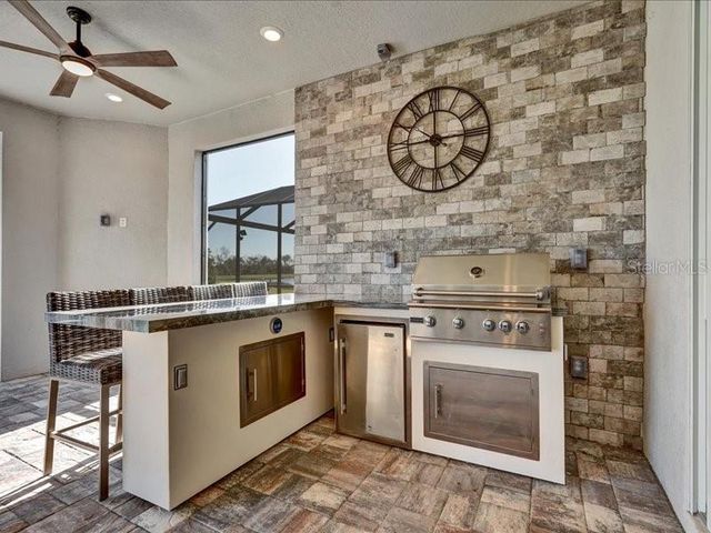 14958 CONTENTA LOOP, Bradenton, FL 34211