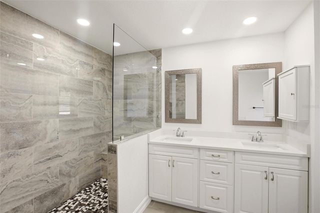 176 N WATERWAY DRIVE NW, Port Charlotte, FL 33952