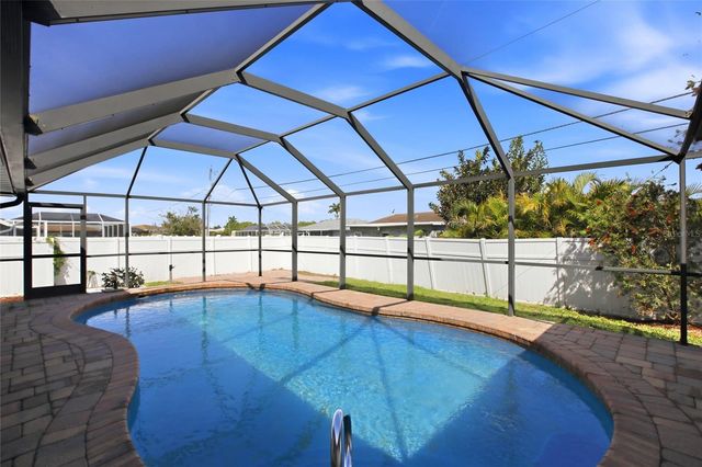 176 N WATERWAY DRIVE NW, Port Charlotte, FL 33952