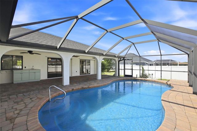 176 N WATERWAY DRIVE NW, Port Charlotte, FL 33952