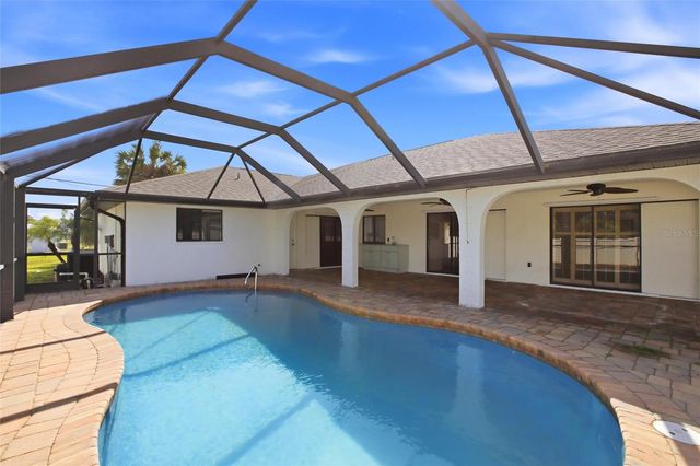 176 N WATERWAY DRIVE NW, Port Charlotte, FL 33952