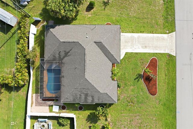 176 N WATERWAY DRIVE NW, Port Charlotte, FL 33952