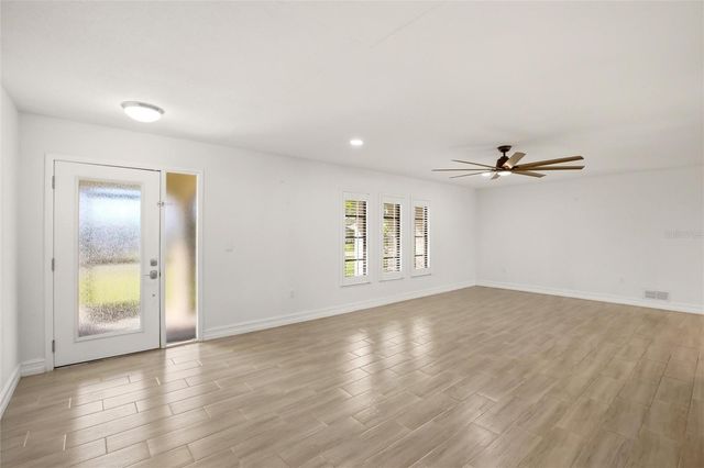 176 N WATERWAY DRIVE NW, Port Charlotte, FL 33952