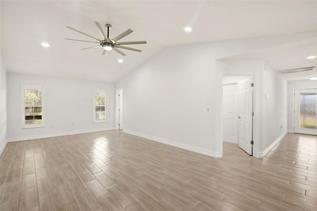 176 N WATERWAY DRIVE NW, Port Charlotte, FL 33952