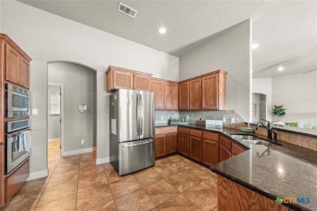 1957 Grandview Drive, Salado, TX 76571