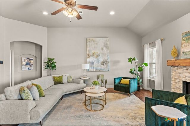 1957 Grandview Drive, Salado, TX 76571
