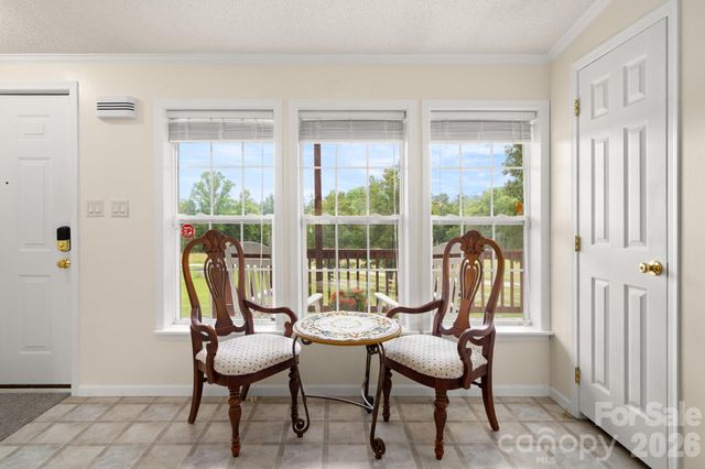 30 Countryside Drive, Hendersonville, NC 28792