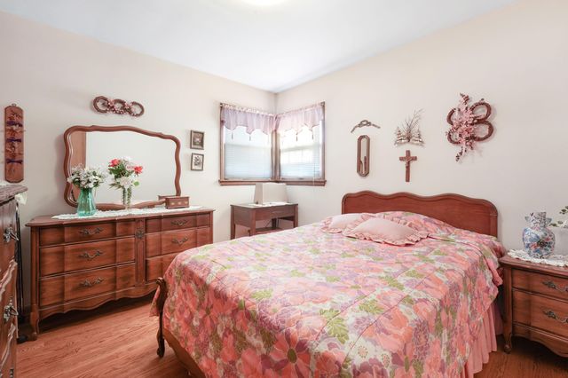 7843 Jackson Avenue, Munster, IN 46321
