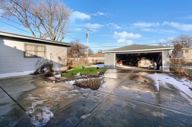 7843 Jackson Avenue, Munster, IN 46321
