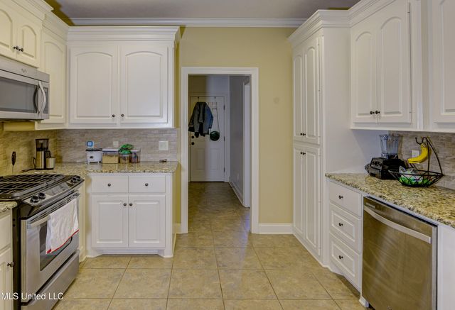 127 Rockbridge Crossing, Clinton, MS 39056