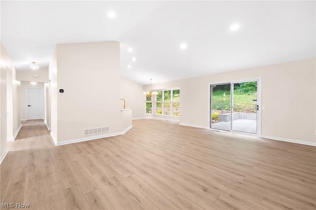 1216 Waldo Way, Twinsburg, OH 44087