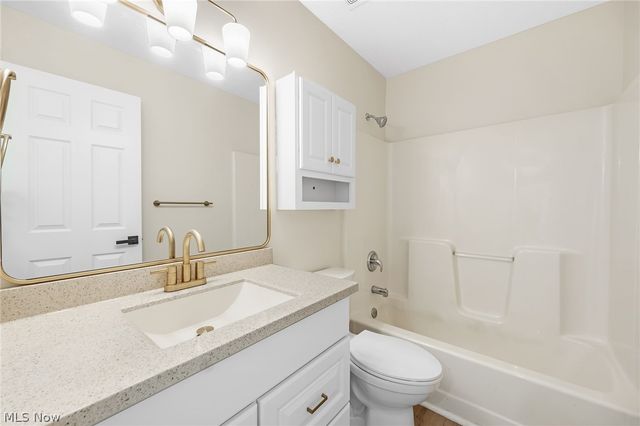 1216 Waldo Way, Twinsburg, OH 44087