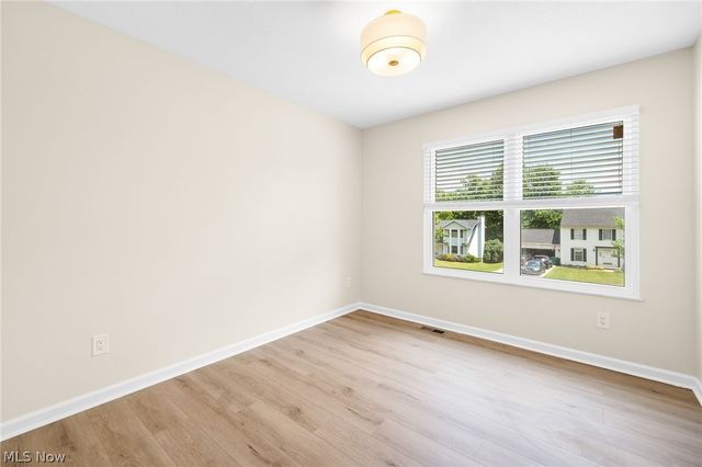 1216 Waldo Way, Twinsburg, OH 44087