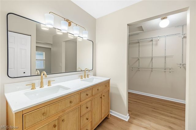 1216 Waldo Way, Twinsburg, OH 44087