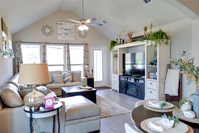 744 Sandy Chip Trail, Fort Worth, TX 76108