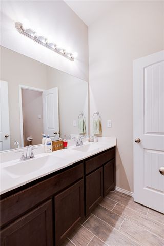 744 Sandy Chip Trail, Fort Worth, TX 76108