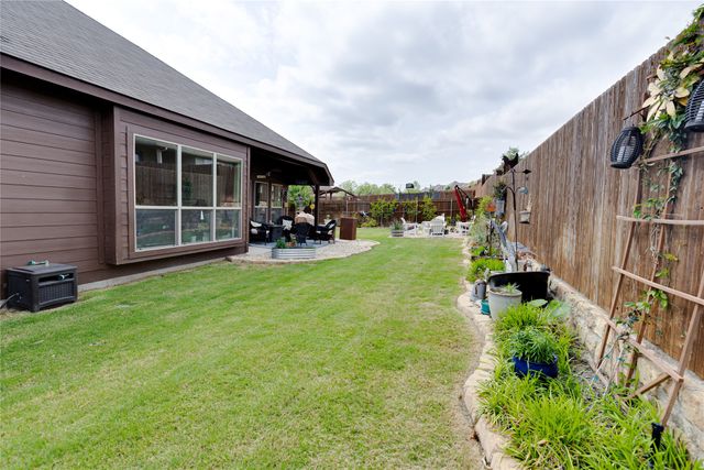 744 Sandy Chip Trail, Fort Worth, TX 76108