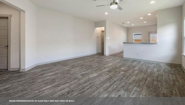 8519 Faded Denim DR, Mustang Ridge, TX 78610