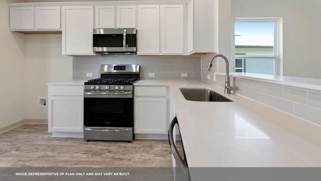 8519 Faded Denim DR, Mustang Ridge, TX 78610