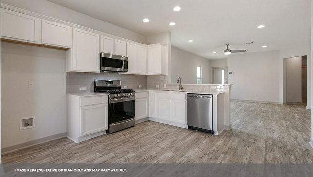 8519 Faded Denim DR, Mustang Ridge, TX 78610