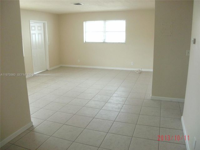 2127 Van Buren St 203, Hollywood, FL 33020