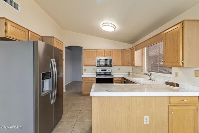 10523 W MOHAWK Lane, Peoria, AZ 85382