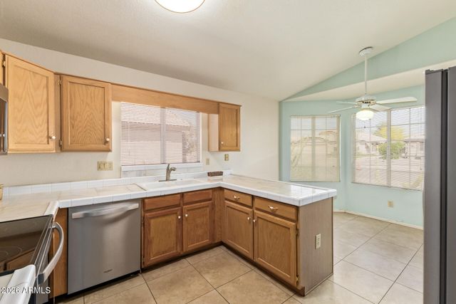 10523 W MOHAWK Lane, Peoria, AZ 85382