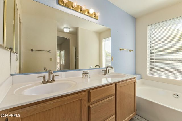 10523 W MOHAWK Lane, Peoria, AZ 85382