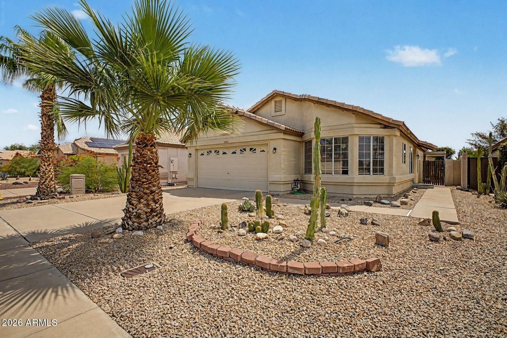 10523 W MOHAWK Lane, Peoria, AZ 85382 — photo 4
