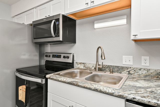 110 Kimberling Shores Lane Lane 6, Kimberling City, MO 65686