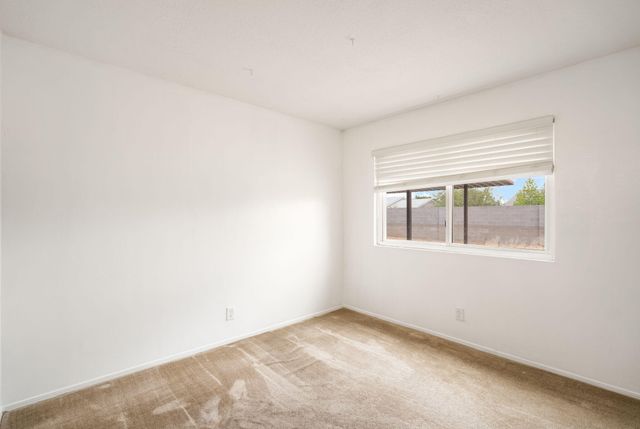143 Pecos Loop SE, Rio Rancho, NM 87124