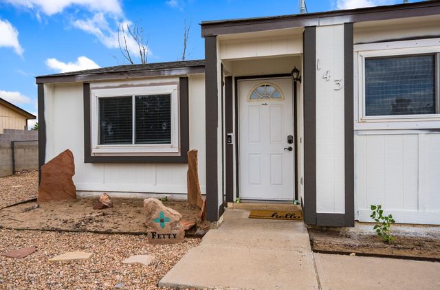 143 Pecos Loop SE, Rio Rancho, NM 87124