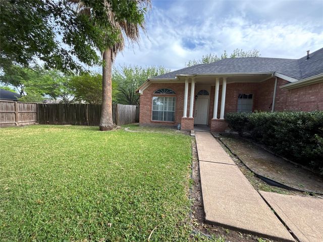 15803 Mission Estates Court, Houston, TX 77083