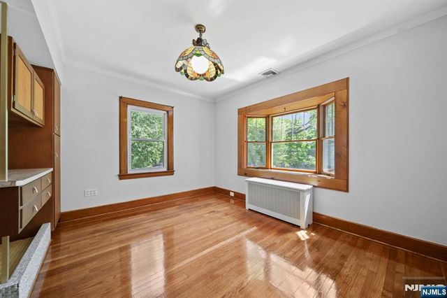 35 Mulder Lane, Midland Park, NJ 07432