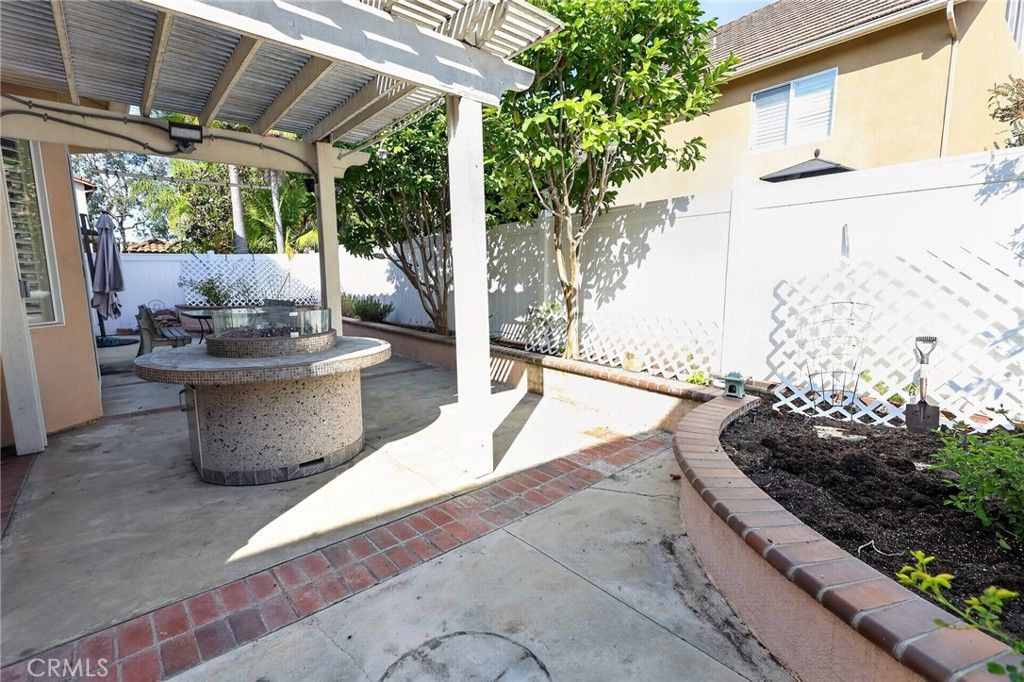 29 Pembroke, Irvine, CA 92618 — photo 3