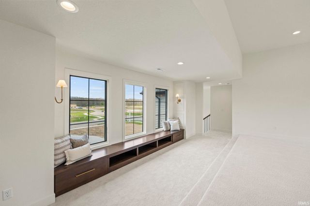 594 Contour Cove, Huntertown, IN 46748