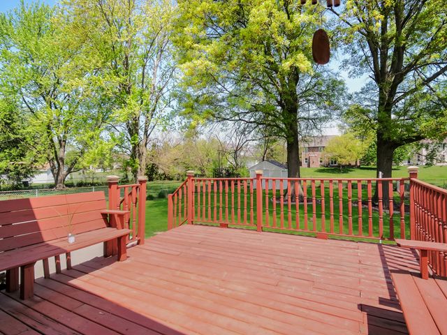 18 E 155th Place, South Holland, IL 60473