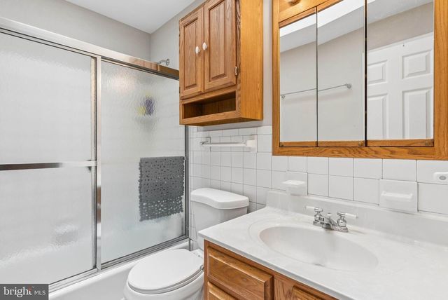 2716 HILLSIDE CT, Ijamsville, MD 21754