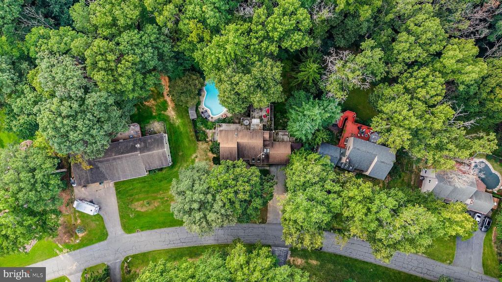 2716 HILLSIDE CT, Ijamsville, MD 21754