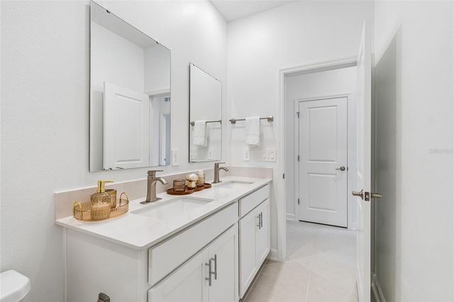 5352 DAGENHAM DRIVE, Davenport, FL 33837